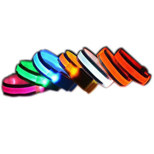 Custom Nylon Running Sport Armband Bracelet LED Flashing Light Rechargeable Wristbands for Concert Promotional Party Supplies