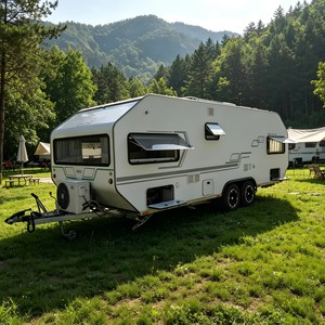 Remolque Moderno Tipo Lágrima 100% Libre de Madera, de Aluminio, para 4 Personas, Remolcable por SUV, Ligero, con Doble Eje AL-KO, RV de Lujo - Product Image 1