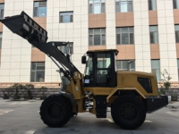Chargeuse sur pneus compacte articulée 4x4 HZM927 de 2 tonnes pour la construction