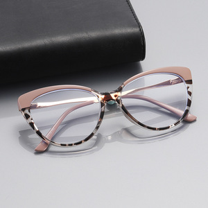 Bán buôn tùy chỉnh của phụ nữ TR90 chống ánh sáng màu xanh photochromic kính mắt mô hình rắn Cat Eyes quang cảnh tượng khung Made PC - Product Image 3