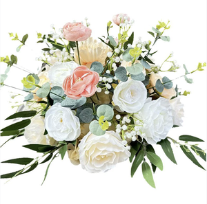 Centrotavola per Matrimoni all'Ingrosso, Decorazioni da Tavolo, Sfera di Fiori Artificiali in Seta Rosa e Rossa da 50 Cm per Matrimoni e Lauree - Product Image 6