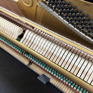 Piano U1A de Alto Rendimiento Usado, 121 cm, Dimensiones Estándar, Tapa de Abeto Sólido, para Recital y Pruebas de Grado - Product Image 6