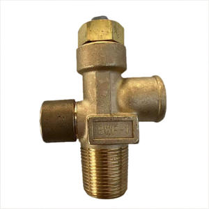 Válvula Manual para Cilindro de Propano BWF-1, Válvula Angular de Acero con Cierre de Seguridad y Funciones de Reducción de Presión - Product Image 1