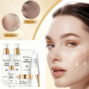 Set de Cuidado Facial de Marca Blanca con Veneno de Abeja Natural, Péptidos Hidratantes, Antienvejecimiento, Reafirmante y Eliminador de Arrugas - Product Image 4