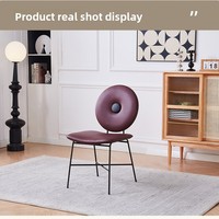 Chaise de salle à manger moderne en cuir, résistante aux griffures de chat et au design multifonctionnel, pour usage commercial et domestique