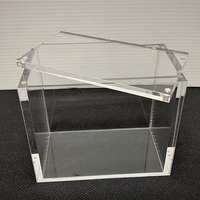 Boîte de protection en acrylique de haute qualité pour boîte d'entraînement Elite (ETB) avec couvercle magnétique et fermeture personnalisée