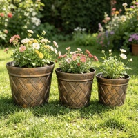 Vente en gros de pots à fleurs en plastique de style campagnard pour l'extérieur, pots à plantes en plastique de plusieurs tailles, pots à fleurs à motif diamant en relief