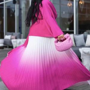 ชุดเซ็ต 2 ชิ้น เสื้อพิมพ์ลายจีบพลีทสไตล์แอฟริกา มิยาเกะ กระโปรงทรงสวิงไล่เฉดสี แฟชั่นสำหรับผู้หญิง - Product Image 4