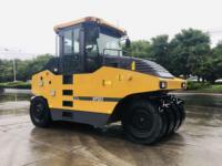 Rouleau compresseur pneumatique robuste de 20 tonnes XP203 pour la construction routière