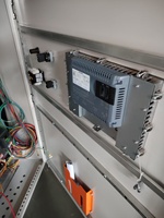 Armoire de distribution électrique industrielle complète personnalisée avec contrôle de fréquence, en métal, 8 prises 220V 12A, programmation PLC 100%