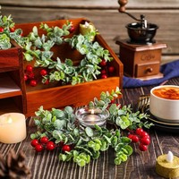 Guirlandes de Noël en aiguilles de pin PVC, guirlandes de fleurs de Noël, brochettes de fruits rouges chinoises faites à la main, guirlandes de fleurs en gros
