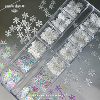 TSZS 12 Grilles de Paillettes Blanches Argentées en Forme de Flocon de Neige pour Ongles, Tailles Mixtes, Décorations de Manucure Hiver Noël
