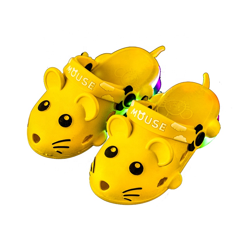 Сандалии детские из ПВХ, шлепанцы, мультяшный рисунок, светодиодные, для сада и пляжа, летние тапки, унисекс