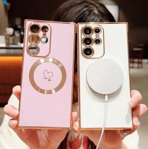 Custodia per telefono <span class=keywords><strong>con</strong></span> ricarica Wireless magnetica per Samsung <span class=keywords><strong>Galaxy</strong></span> S23 Ultra S22 Plus S21 FE S20 placcato Cover posteriore a cuore - Product Image 2