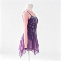 Costume de patinage artistique violet rose ombré avec manches en maille, dos découpé et jupe à strass pour filles et enfants, idéal pour les spectacles sur scène
