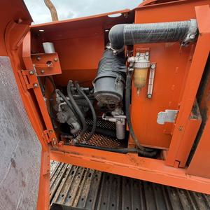 Excavatrice sur chenilles Hitachi ZX80LCK d'occasion, sélection premium fiable, pour la pose de pipelines et les projets d'amélioration des terres agricoles - Product Image 6