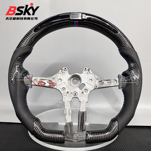 Volante LED de fibra de carbono para <span class=keywords><strong>BMW</strong></span> 320 <span class=keywords><strong>525</strong></span> F10 F30 E90 F70 E71 F31 F32 X5 X6 F01 F07 F20 F11 F22 F25 M3 M4 M5, estilo deportivo - Product Image 1