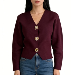 เสื้อคาร์ดิแกนถักคอวีชายไม่สมมาตรสำหรับผู้หญิง - เสื้อสเวตเตอร์แขนยาวติดกระดุมสีทองแฟชั่น - Product Image 4