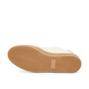 Zapatillas deportivas de gamuza beige con parches, con cordones y suela de goma, para uso diario informal al aire libre. - Product Image 4