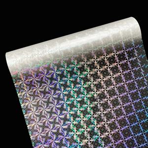 Film de laminage thermique transparent holographique 3D en forme de moulin à vent, 330 mm * 200 m * 25 microns, transparent, PET, BOPP, laminage à chaud - Product Image 1