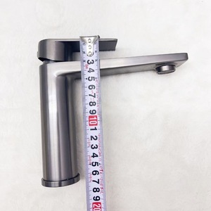 Grifo de lavabo de acero inoxidable color bronce, monomando, de un solo orificio, para montaje en encimera, con válvula mezcladora de agua fría y caliente - Product Image 3