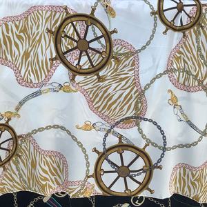 아프리카 핫 세일 빈티지 체인 프린트 레오파드 실크 새틴 원단 폴리에스터 스판덱스 동물 프린트 새틴 원단 드레스용 - Product Image 3