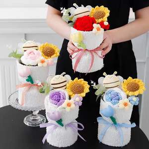 Nuevo diseño de abejas, ramo de rosas de ganchillo, flores de punto de lana hechas a mano, regalo para el Día de San Valentín, Navidad, Día DE LA Madre - Product Image 3