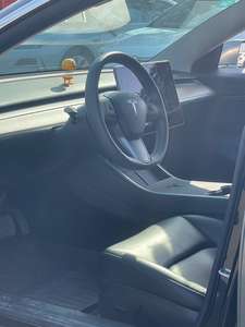 <span class=keywords><strong>Voiture</strong></span> d'<span class=keywords><strong>occasion</strong></span> : Tesla Model 3 2020 Standard Range Plus à propulsion arrière, 61 754 miles, autonomie de 445 km, conduite à gauche - Product Image 4