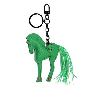 Llavero de cuero PU con diseño de perro a la moda Zenos, bonito colgante de caballo de la suerte hecho a mano en Guangdong, amuleto para bolso y coche - Product Image 5