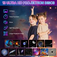 Projecteur LED rotatif à 360° Ciel Étoilé, Lampe Planétarium 13-en-1 (13 Films Spatiaux), Alimenté par Piles, Longueur Focale et Minuterie Réglables