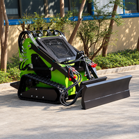 Mini-chargeuse compacte sur chenilles avec accessoires hydrauliques pour projets agricoles et de construction