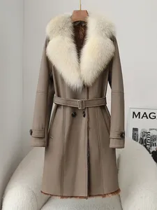 Cappotto <span class=keywords><strong>in</strong></span> <span class=keywords><strong>Pelliccia</strong></span> <span class=keywords><strong>Ecologica</strong></span> Originale da Donna Lunghezza Media con Collo <span class=keywords><strong>in</strong></span> <span class=keywords><strong>Pelliccia</strong></span> di Volpe Slim Fit <span class=keywords><strong>in</strong></span> Pelle di Agnello - Product Image 4