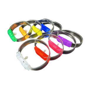 กำไลข้อมือ LED โลโก้แบบกำหนดเอง กำไลเรืองแสงในที่มืด สำหรับงานปาร์ตี้นีออน ของชำร่วยงานปาร์ตี้แบบมีไฟ - Product Image 5
