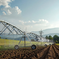 Système d'irrigation par aspersion à déplacement latéral pour les fermes et les champs agricoles avec des performances et une fiabilité d'arrosage efficaces