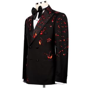 ชุดทักซิโด้ผู้ชายแบบกระดุมสองแถว สีดำแดง ปกแหลมประดับคริสตัล ชุดสูท 2 ชิ้น เสื้อสูทและกางเกง สำหรับโอกาสพิเศษ ไซส์พลัส - Product Image 4