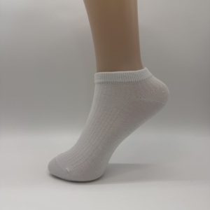 Vớ cotton đến mắt cá chân dành cho nữ Tất thể thao chống trượt thoáng khí để <span class=keywords><strong>s</strong></span>ử dụng hàng ngày Mặc thường ngày Tập thể dục Chạy bộ và các hoạt động ngoài trời - Product Image 3