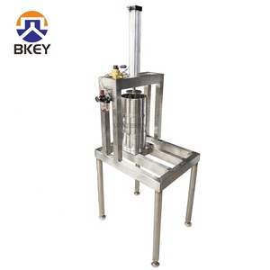 Vendita diretta in fabbrica pressa per formaggio a 1 <span class=keywords><strong>testa</strong></span> per linea <span class=keywords><strong>di</strong></span> produzione <span class=keywords><strong>di</strong></span> formaggio - Product Image 3