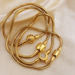 กำไลข้อมือปรับขนาดได้ |   สร้อยข้อมือสแตนเลสสตีลเคลือบ PVD 18K รูปหัวใจพร้อมหัวเข็มขัดทรงกลมสำหรับผู้หญิง เครื่องประดับ - Product Image 4