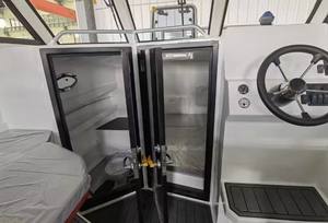 8.8m新ファミリーアルミ製カタマランツインハルスキャビン釣り用クルージング - Product Image 3