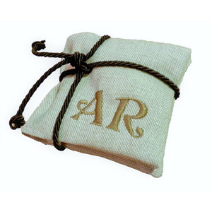 ENVELOPE AVEC NUMÉROS BRODÉS - Product Image 1