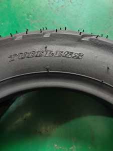 Venta al por Mayor de Fábrica: Neumáticos para Motocicletas y Scooters de Cilindrada Pequeña y Mediana de Alta Calidad, 90/90-10 - Product Image 4