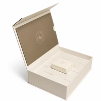 Boîte d'emballage de bijoux personnalisée avec logo et insert sur mesure, boîtes à anneaux magnétiques, emballage cadeau pour bijoux