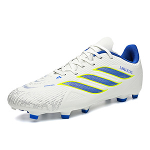Tacos de Fútbol de Estilo Moderno para Hombres, Mujeres y Adolescentes - Elegantes, Antideslizantes y Cómodos con Tecnología Tenshi para Entrenamiento en Césped - Product Image 1
