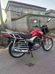 <span class=keywords><strong>Moto</strong></span> de course à essence Suzuki d'occasion avec une cylindrée de 100 à 200 cm³ et une vitesse maximale supérieure à 80 km/h pour les motos de rue - Product Image 5