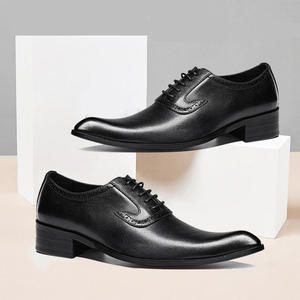 Zapatos de vestir de tacón alto con punta en pico, estilo moderno, zapatos de boda para el novio, zapatos de vestir y Oxford de cuero para hombre a la moda. - Product Image 3