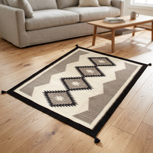 Alfombra Navajo Kilim Tejida a Mano, de Lana Fina, con Diseño Geométrico de Diamantes en Tonos Tierra, para Sala de Estar, Dormitorio o Oración - Product Image 2