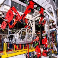 Les robots industriels sont utilisés dans l'industrie des machines de construction, l'industrie énergétique, la chaîne de montage de robots de l'industrie de la structure en acier