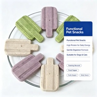 Friandises lyophilisées pour animaux de compagnie, saveurs variées, favorisant la digestion des boules de poils, riches en protéines, sans céréales, pour chats et chiens, vente en gros, aliments pour animaux OEM
