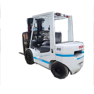 Montacargas Diésel TCM FD35 de 4.5 Metros y 3 Toneladas, Origen Japón, Usado para Granjas, Incluye Motor, Caja de Cambios y Rodamientos, Maquinaria para Reparación - Product Image 1