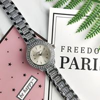 Reloj de Cuarzo para Mujer con Aleación de Diamantes, Correa de Cuero/Cocodrilo, Esfera de 38 mm, Resistente al Agua, Elegancia de Dibujos Animados, Casual